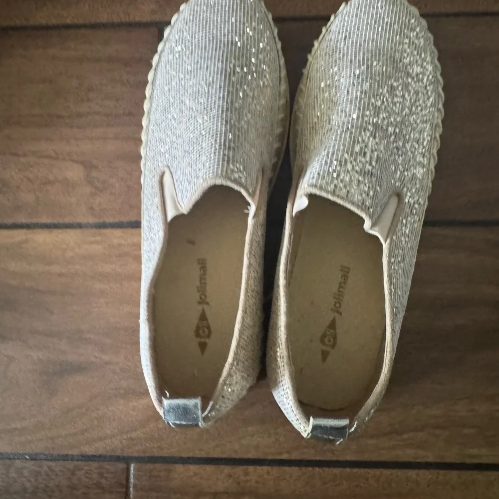 JOLIMALL Woman's rose gold platform slip on sneakers size 9